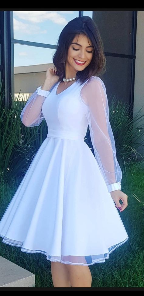 White Dresses For Confirmation, Teenage Dresses For Wedding, Wedding Dresses For Teenagers, Confirmation Dresses For Teens Catholic, Conformation Dresses Catholic, Vestidos Blancos Cortos Elegantes, Catholic Confirmation Dresses, Gowns For Teenagers, Confirmation Dresses For Teens