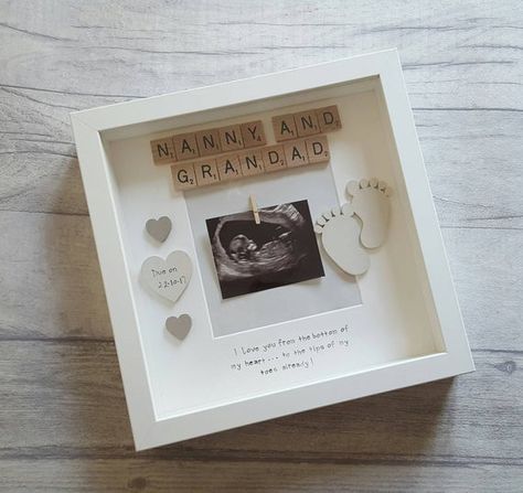 Baby Scan Frame, Grandparents To Be, Baby Announcement Grandparents, Baby Surprise Announcement, Baby Announcement To Parents, Pregnancy Announcement To Parents, Baby Announcement To Husband, Grandparents Day Crafts, Creative Pregnancy Announcement