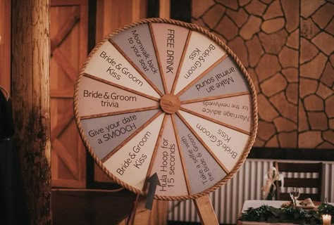 Colorful Dinner, Wedding Game, Boda Ideas, Wedding Kiss, Diy Deco, Rustic Wedding Ideas, Wheel Of Fortune, Games Activities, House Wedding