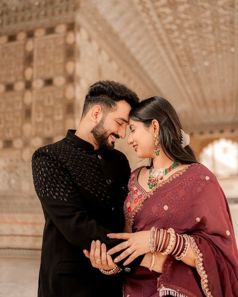 Couple Poses Sitting Down, Jaipur Pre Wedding Shoot, Pre Wedding Photoshoot Indoor, Poses For Pre Wedding Photoshoot, Pre Wedding Couple Poses, Jaipur Prewedding, Pre Wedding Photoshoot Poses, Indoor Couples Photoshoot, Poses For Engagement Pictures