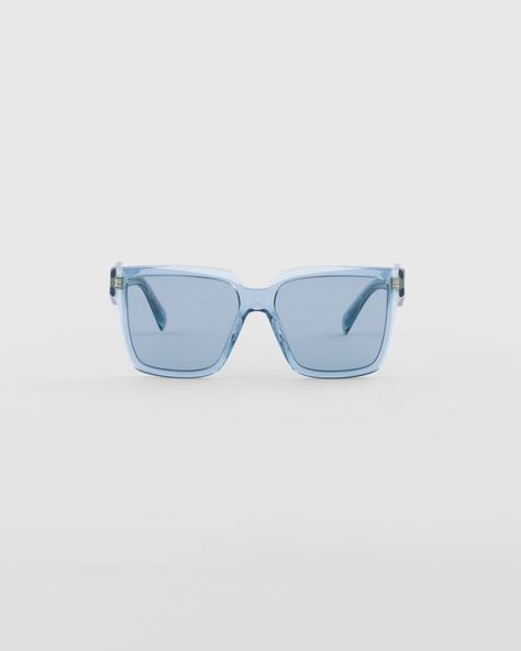 Prada Sunglasses Women, Pretty Sunglasses, Blue Prada, Prada Runway, Sunglasses Women Designer, Mens Travel, Blue Frame, Prada Eyewear, Mens Lifestyle