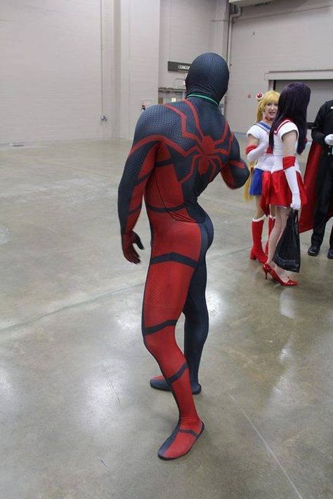 Hot Hero, Hot Costume, Male Cosplay, Mens Costumes, Cool Costumes, Good Looking Men, Super Heroes, Buns, Daily Dose