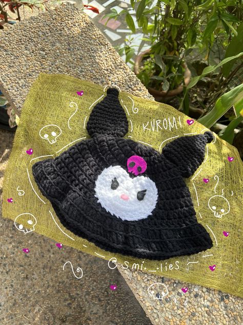 A crochet bucket hat that is kuromi inspired Croket Aesthetic, Sanrio Bucket Hat, Kuromi Beanie Crochet Pattern, Kuromi Bucket Hat Crochet, Kuromi Hat Crochet Pattern, Kuromi Beanie Crochet, Sanrio Crochet Hat, Crochet Kuromi Hat, Crochet Ideas Hat