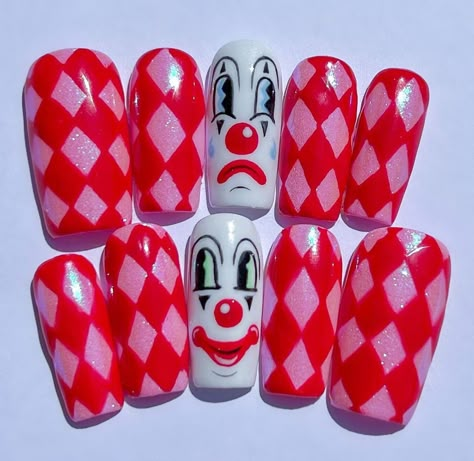 Clown Acrylic Nails, Chucky Nails Acrylic, Devil Nails Designs, Clowncore Nails, Chucky Nails, Clown Nail Art, Devil Nails, Clown Nails, Cute Nails For Fall