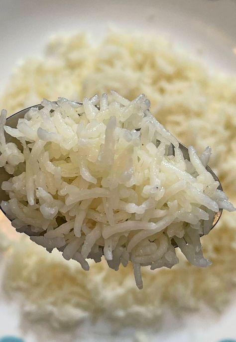 butter rice Buttered Rice, Rice In Instant Pot, Buttered Rice Recipe, Vegetable Rice Pilaf, Buttery Rice, Paneer Dishes, Rice Recipes For Dinner, Flavored Rice, Rice Side Dishes