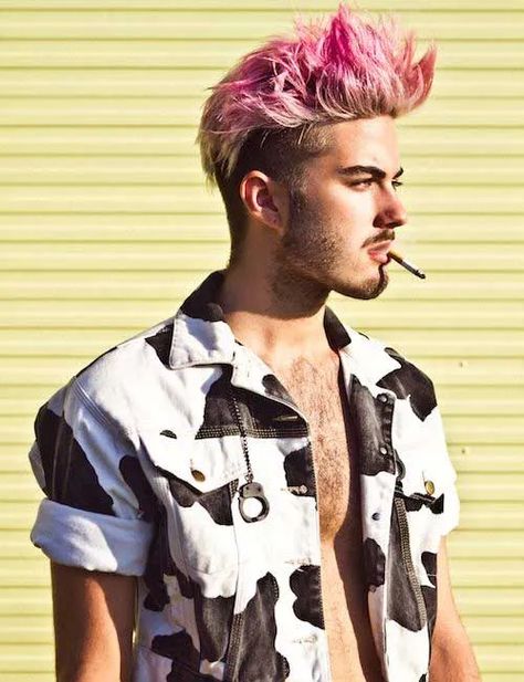 Colores para el cabello: Rosa Man With Pink Hair, Rosa Hair, Pink Boy, Dyed Hair Men, Hipster Hairstyles, Dyed Hair Pastel, Mens Hair Colour, Men Hair Color, Punk Hair