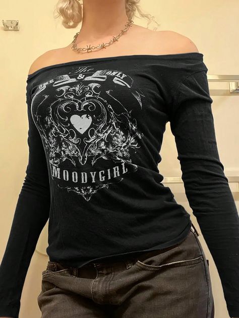 Women's Letter Printed Off Shoulder Long Sleeve T-ShirtI discovered amazing products on SHEIN.com, come check them out! Alt Clothes, Black Tees, Grunge Shirt, Outfits Y2k, Grunge Punk, Clothing Websites, Swaggy Outfits, Women T Shirts, Graphic Tees Women