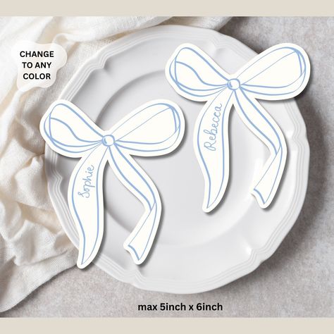 Bow Place Cards Template, Whimsical PlaceCard, Bow Place Card, Bow Editable Table, Fancy Bridal shower placecard This is a INSTANT DOWNLOAD Do it your self template. You will receive an email with a link to your template - this is automatically sent and may take a few minutes to process. Follow the link to the template, edit online in Corjl platform , download and print your self. DIGITAL FILE ONLY Edit your items using Corjl.com right after purchasing. ✤Size✤ Bow Placecard Designs -Max adjustab Bow Wedding Details, Bow Place Setting, Bow Place Cards, Bow Name Cards, Place Setting Template, Bow Save The Date, Pink Bow Invitation, Bachelorette Vibes, Baby Shower Place Cards