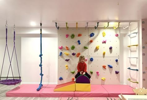 Diy Rock Climbing Wall Monkey Bars, Toy Room Rock Wall, Indoor Rock Climbing Playroom, Playroom Wall Climbing, Small Jungle Gym, Rock Climbing In House, Monkey Bars Basement, Home Monkey Bars, Ninja Course Playroom