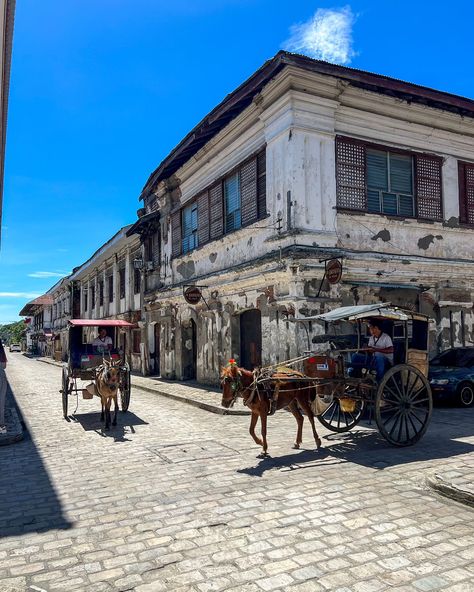 Out here in these streets.. Vigan City is my new favorite place loved all the colors and the horses 🥺💛🫶🏿 . . . . . #explorepage #fashion #philippines #vigancity #travelphotography #contentcreator #travelgram #travel #aesthetic #ugc #explore Vigan City Philippines, Vigan Philippines, Vigan City, Vigan, Philippines Travel, Travel Aesthetic, Content Creator, Manila, All The Colors