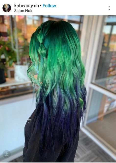 Cute Halloween Hairstyles, Emo Hair Color, Hairstyles Halloween, Blue Green Hair, Halloween Hairstyles, Social Intelligence, Creative Hair Color, Beetlejuice Beetlejuice, Creative Bookmarks