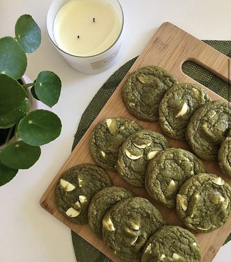 Green Cookies Aesthetic, Matcha Soft Cookies, Matcha Cookies Aesthetic, Korean Cookies Aesthetic, Matcha Themed Party, Soft Cookies Aesthetic, Biscuits Aesthetic, Matcha Snacks, Baking Photos