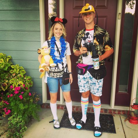 Tacky Tourist Costume Tourist Dress Up Day, Tacky Tourist Costume, Bad Taste Outfit, Tourist Halloween Costume, Tacky Day, Tourist Costume, Halloween Costume Disney, Tacky Tourist, Easy Couple Halloween Costumes