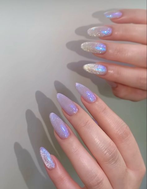 Newyear Nail Design, New Years Manicure Ideas, New Year’s Eve Nail Inspired, New Years Nails Long, Silvester Nails New Years, Cute Sparkly Nails, Sparkly New Years Nails, New Years Manicure, Christmas And New Year Nails