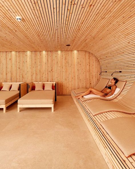 Home Spa Room, Spa Owner, Sauna House, Spa Room Decor, Spa Interior Design, Sauna Steam Room, Spa Rooms, Sauna Design, Spa Interior