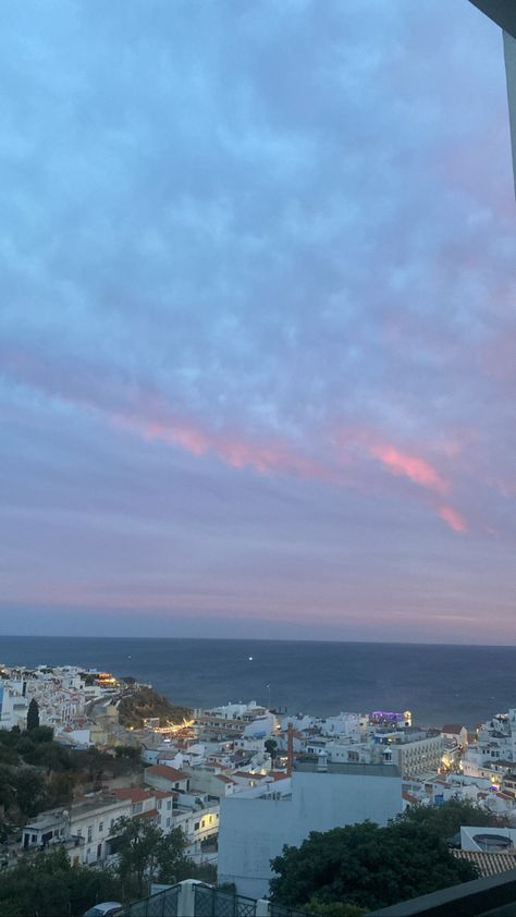 #view #sunset #ocean #portugal #algarve Portugal Sunset, Snap Story Ideas, Portugal Summer, View Sunset, Portugal Algarve, Snap Story, Sunset Ocean, My Future Life, Algarve Portugal