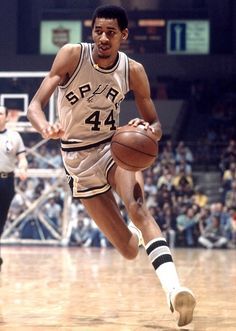 George Ice Man Gervin San Antonio Spurs George Gervin, Spurs Basketball, Danny Green, Ice Man, Fantasy Basketball, Texas Sports, Nba Mvp, Shooting Guard, School Basketball