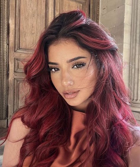 Pink hair, balayage, pink highlights on brunette hair Cherry Hair Colors, Wine Hair Color, Red Hair Looks, Cherry Red Hair, Rambut Brunette, Red Hair Inspo, Wine Hair, Cherry Hair, Hair Tint