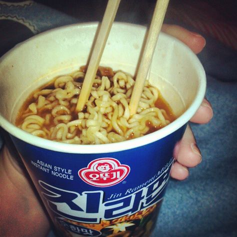 Korean instant cup ramen Cup Of Noodles Aesthetic, Ramen Cup Noodles Aesthetic, Ramen Cup Aesthetic, Instant Ramen Aesthetic, Cup Noodles Aesthetic, Ramen Cup, Kyoka Jirou, Cup Ramen, Lovely Pic