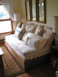 DIY Twin Bed Couch, Daybed Couch, Mattress Couch, Diy Daybed, Diy Couch, Diy Sofa, Spare Bedroom, Twin Mattress, Spare Room