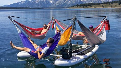 Make the most of a lazy summer afternoon with this hammock-raft hybrid Floating Hammock, Hammock Frame, Make A Boat, Diy Boat, Sup Surf, Paddle Boat, Survival Life, On A Boat, Hammock Camping