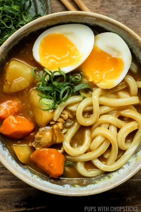 This cozy Curry Udon recipe is the perfect comfort food, featuring thick chewy udon noodles in a deliciously fragrant Japanese curry. It’s a quick and easy one-pot dish that’s perfect for busy weeknights when you’re craving something satisfying! Zaru Udon, Lean Dinner Recipes, Chicken Udon Noodle Soup, Chicken Udon Soup, Udon Soup Recipe, Japanese Curry Udon, Chicken Udon Noodles, Lean Dinners, Dinner Japanese