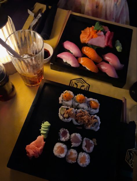 #sushi #tigrr #sainttropez #nightout #stargirl #food #nobu #restaurant #fancy #aesthetic Restaurant Fancy, Nobu Restaurant, Fancy Aesthetic, Sushi Night, Prada Candy, Vogue Beauty, Elle Magazine, Star Girl, Saint Tropez