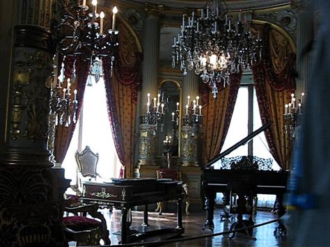 music room Fantasy Music Room, Victorian Music Room, Victorian Piano, Big Mansion, Manor Aesthetic, Gothic Victorian House, Music Room Office, Ideal Husband, Hedda Gabler