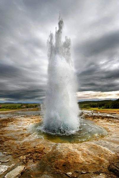 Aurore boréale - Les spectaculaires paysages d’Islande - Iceland Geyser, Geysir Iceland, Yellowstone Park, Visit Iceland, Filter Air, Iceland Travel, Natural Phenomena, Reykjavik, Yellowstone National Park