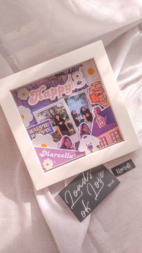 Handmade Photo Cards Ideas, Photo Frame Aesthetic Ideas, Small Photo Frame Ideas, Pet Frames Ideas, Mini Frame Photo, Scrapbook Photo Frame, Aesthetic Photo Frames, Photo Frame Ideas Handmade Gifts, Photo Frame Aesthetic