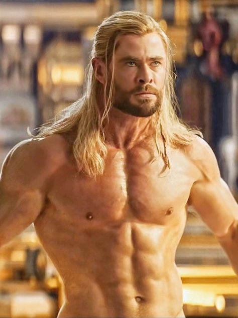 Chris Hemsworth Thor Long Hair, Chris Hemsworth Physique, Chris Hemsworth Body Muscle, Thor Hot Pics, Chris Hemsworth Shirtless Muscle, Chris Hemsworth Thor Love And Thunder, Thor Physique, Chris Evans Gifs, Thor Long Hair