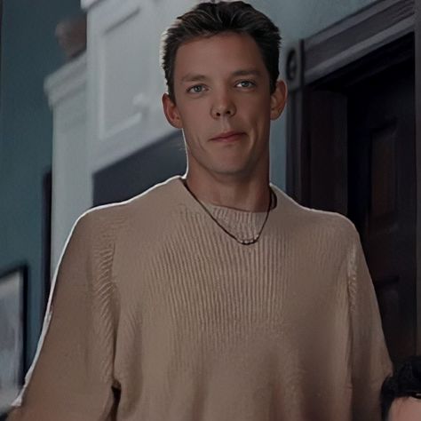 Mathew Lillard Stu, Stu Macher House Layout, Young Matthew Lillard, Matthew Lillard Scream, Stu Macher Icon, Conventionally Attractive, Matthew Lilard, Oc Pictures, Stu Macher