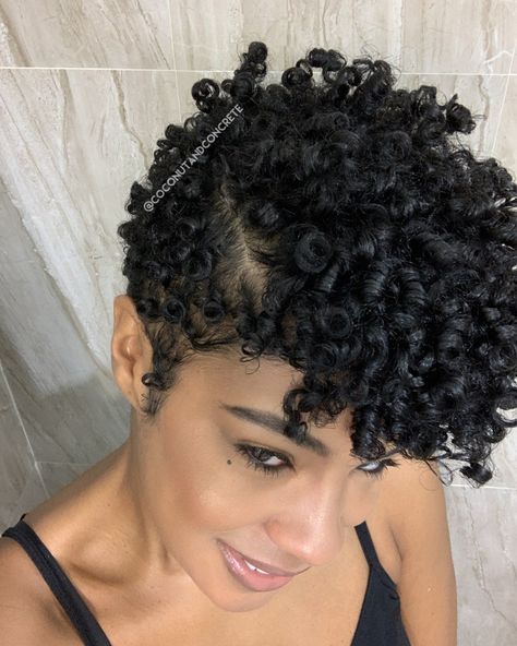 Hair styled with The Love of People Bounce Back Primer Spray and XXIVK Cream Kręcony Bob, Taper Haircut, Tapered Natural Hair, Natural Hair Cuts, Natural Hair Short Cuts, Tapered Haircut, Curly Hair Photos, Curly Bob Wigs, Curly Human Hair Wig