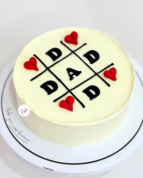 Here’s the right choices of cakes for you all 😍 Swipe right and book your bento today! ✨🎂 [BYOB, cakes for dads, cakes for fathers day, cakes of instagram, boutique cakes, bentos, fathers day gifts, trending cakes ] Simple Fathers Day Cake Designs, Cakes For Fathers Day, Birthday Cake For Dad Ideas, Bento Cake For Men, Cake For Dad Birthday, Fathers Day Cakes, Trending Cakes, Birthday Cake For Father, Tennis Cake