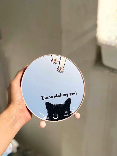 Cricut Projects Painting On Mirrors Aesthetic, Mirror Painting Aesthetic, Mirror Painting Ideas Aesthetic, Mirror Painting Ideas, Hand Painted Mirror, Cat Mirror, Girls Activities, Painted Mirror Art, Hand Painted Mirrors