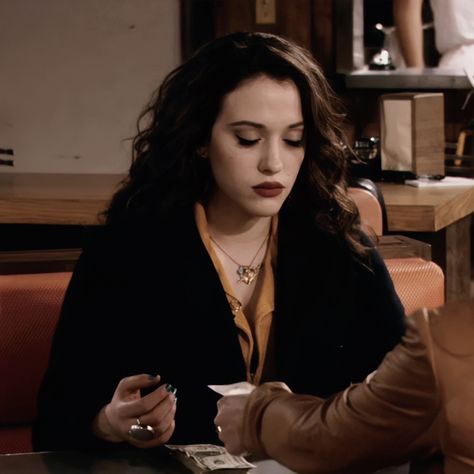 max black | 2 broke girls Max 2 Broke Girls Icon, Max Two Broke Girls Icon, Kat Denning Icon, Two Broke Girls Max, Max Black Outfits, Max Black Aesthetic, Max Black Icon, 2 Broke Girls Max Black, 2 Broke Girls Aesthetic