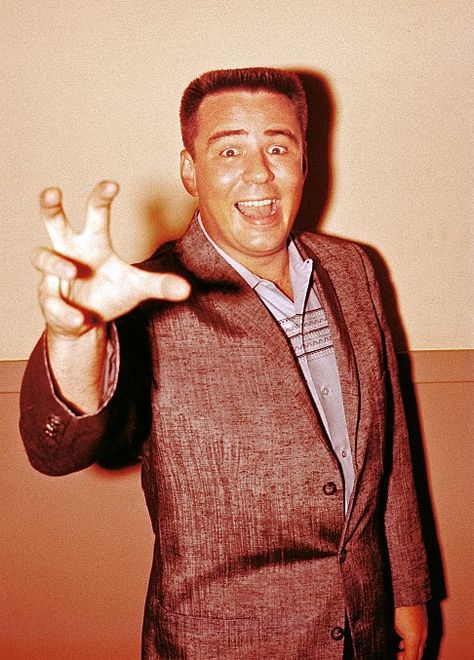 The Big Bopper in August, 1958, around the time of his big hit, “Chantilly Lace.” Big Bopper, 50s Music, Ritchie Valens, Winter Dance, Best Country Music, American Bandstand, 60s Music, Oldies Music, Buddy Holly