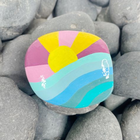 Sunrise Decor, Sunset Over The Ocean, Heart Stones, Garden Rocks, Diy Rock Art, Love And Kindness, Gifts For Men And Women, Painted Rocks Kids, Outdoor Crafts