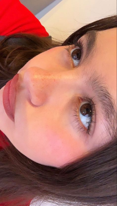 Enya Umanzor Instagram Story, Enya Umanzor, Eyes Lips Face, 1m Followers, Baby Mama, Eyes Lips, Pose Reference Photo, Insta Story, Ig Story