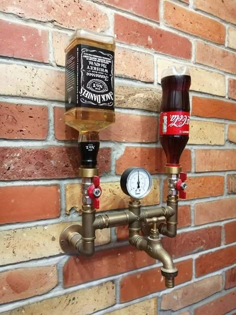 Liquor Dispenser Diy, Dispenser Diy, Bar Deco, Alcohol Dispenser, Liquor Dispenser, Diy Home Bar, Man Cave Home Bar, Cool Wood Projects, Home Bar Designs