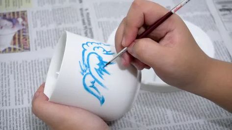 3 Ways to Paint Mugs - wikiHow Painting Enamel Mugs Diy, Paint Mugs, Mugs Painted, Coffee Cups Diy, Start Painting, Painted Mugs, Paint Projects, Clay Mugs, Almost Ready