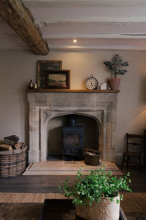 A renovated 1700 stone home in England New England Cottage Interiors, Old English Home, Small Decor Ideas, Stone Fireplace Ideas, Cottage Interiors English, Mantle Decorating Ideas, Carved Stone Fireplace, New England Cottage, England Cottage