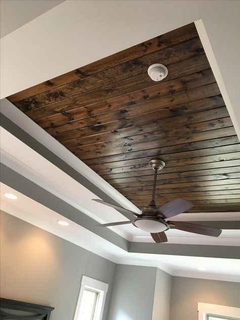 Celing Roof Design Living Room Simple, Fall Selling Design For Hall, Wood False Ceiling, Celing Roof Design, Best False Ceiling Designs, Office Addition, Simple False Ceiling Design, Luxury Ceiling Design, Wooden Ceiling Design