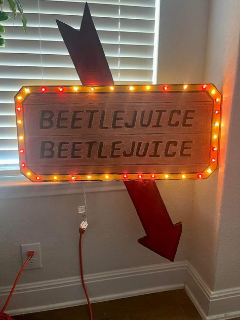 Beetlejuice Office Decorations Diy, Beetlejuice Worm Diy, Beetlejuice Lawn Decor, Beetle Juice Sign, Halloween Door Competition, Beetlejuice Set Design, Beetlejuice Graveyard Scene, Beetlejuice Door Decor, Halloween Decorations Beetlejuice