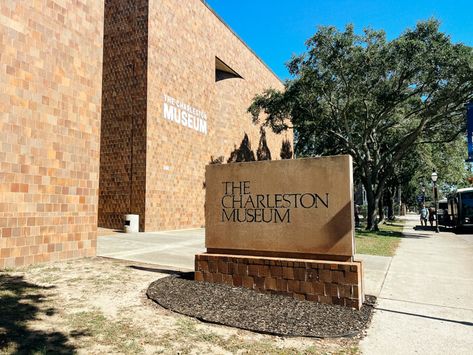 A sign for the Charleston Museum. #southcarolina #charleston #civilwar #historical Charleston Place Hotel, Charleston Museum, Charleston Tours, Charleston Trip, Fort Sumter, Charleston Travel, Rainbow Row, City Market, United States Travel