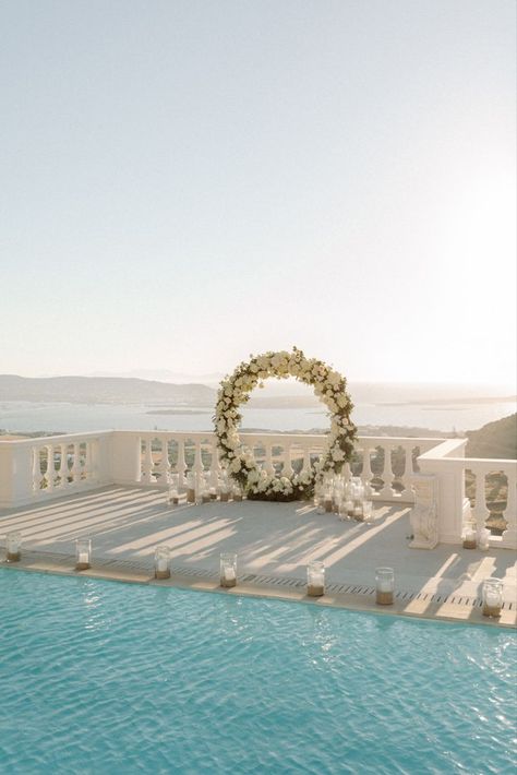 Paros Wedding, Greece Paros, Wedding Flowers Roses, Wedding In Greece, Paros Island, Paros Greece, Wedding Decoration Ideas, Refined Wedding, White Florals