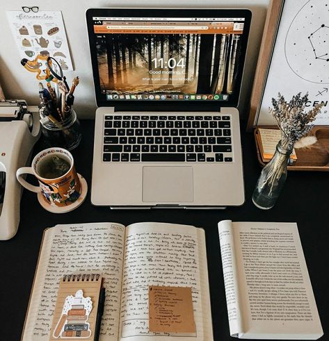 Relaxed Astethic, Laptop And Coffee Aesthetic, Study Astethic Wallpaper, Laptop Astethic, Tutor Aesthetic, Studying Vibes, Law School Inspiration, Studio Marketing, Study Board