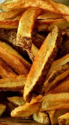 Five Guys Fries, 5 Guys, Cats Stuff, Copykat Recipes, Fries Recipe, Copycat Restaurant Recipes, Dairy Queen, Five Guys, Burger And Fries