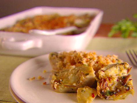 Food Network invites you to try this Artichoke Gratinata recipe from Giada De Laurentiis. Artichoke Bites, Giada De Laurentiis Recipes, Giada Recipes, Baked Artichoke, Artichoke Chicken, Artichoke Recipes, Giada De Laurentiis, Artichoke Hearts, Perfect Side Dish