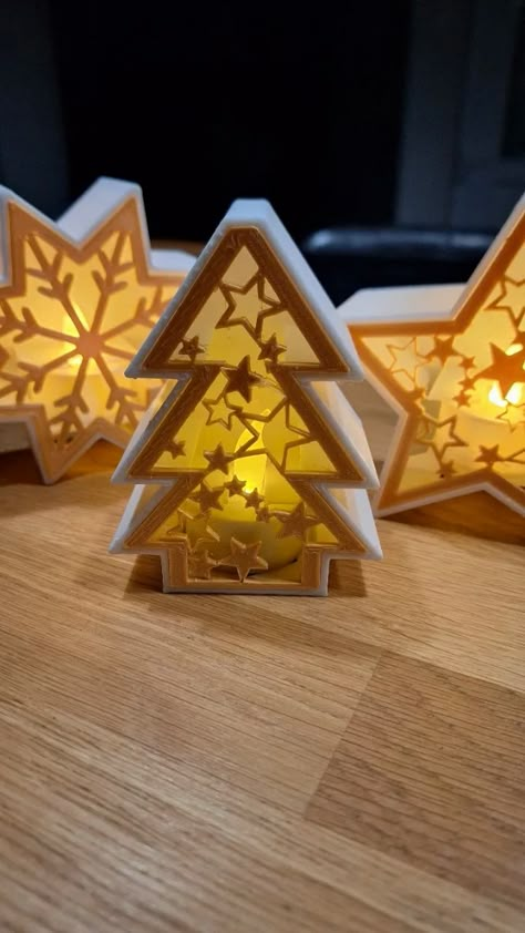 Christmas tree NO support print by Mick23 - MakerWorld 3d Print Christmas Gift Ideas, Christmas 3d Printing Ideas, 3d Printing Christmas Ideas, 3d Printing Christmas, Christmas 3d Print, House In The Snow, Snow Christmas Tree, 8 Point Star, Reindeer Statue